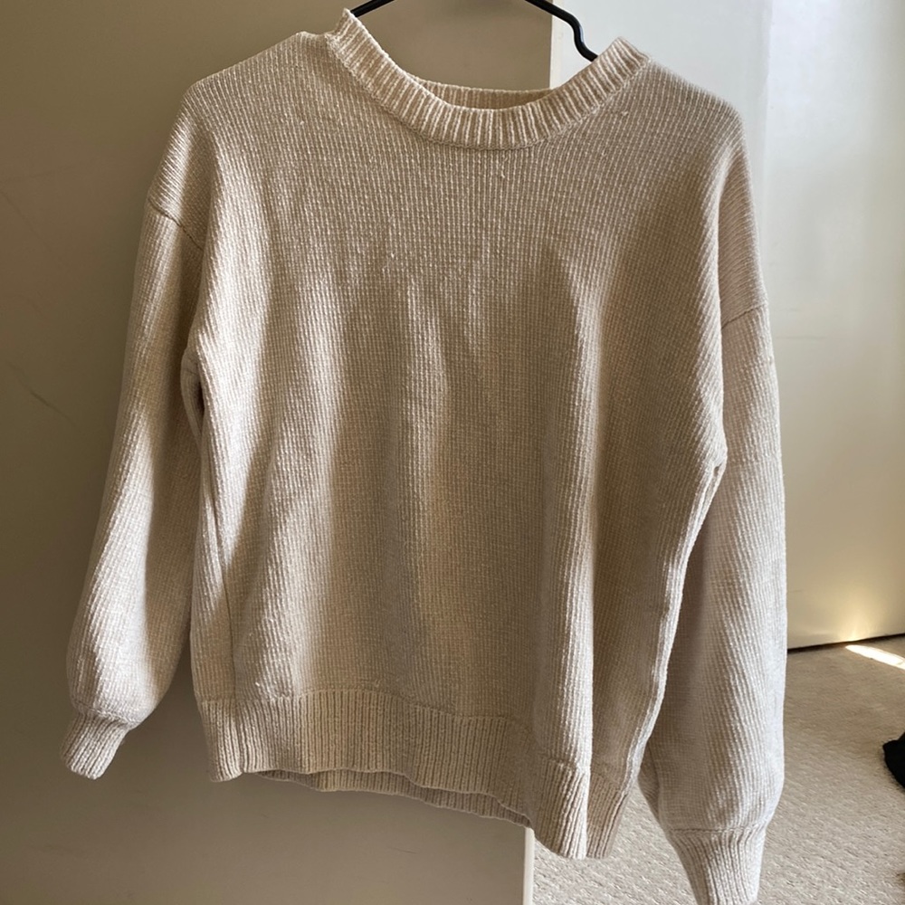 White super soft sweater